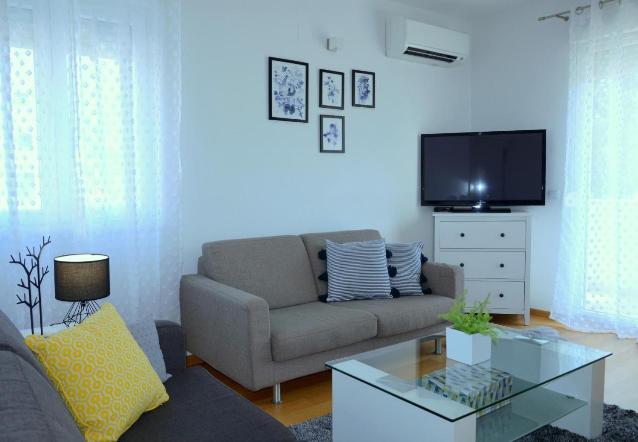 Kaštela Iris Beach Apartments מראה חיצוני תמונה