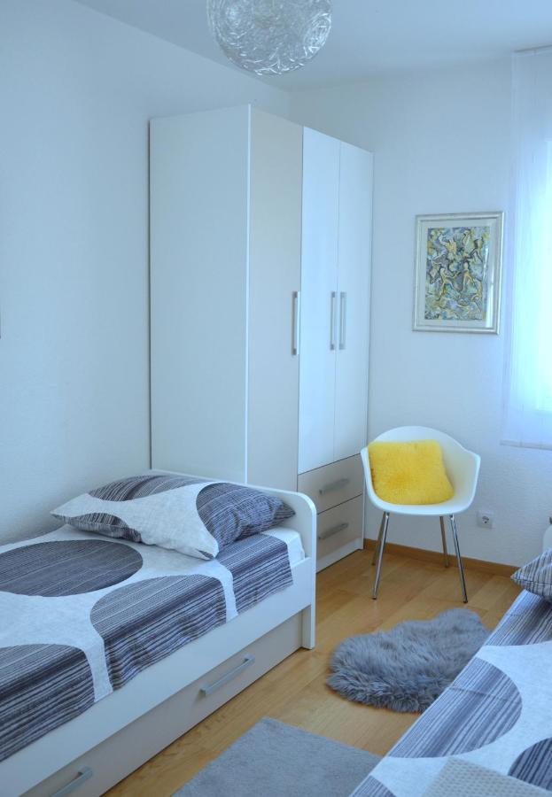 Kaštela Iris Beach Apartments מראה חיצוני תמונה