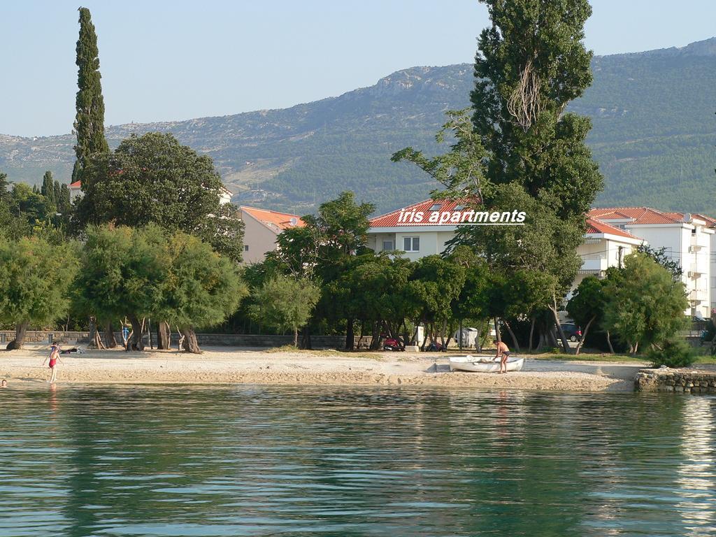 Kaštela Iris Beach Apartments מראה חיצוני תמונה
