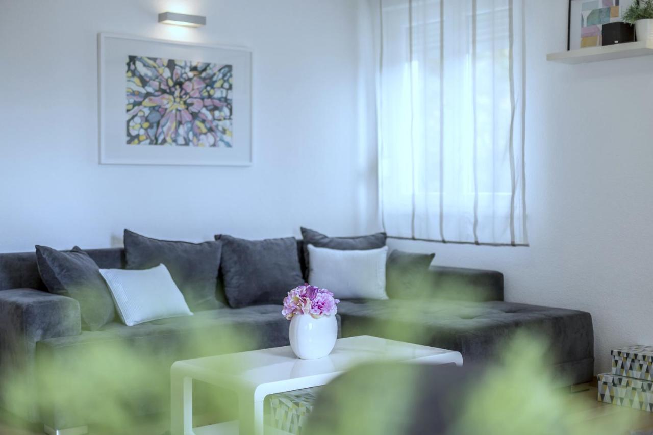 Kaštela Iris Beach Apartments מראה חיצוני תמונה