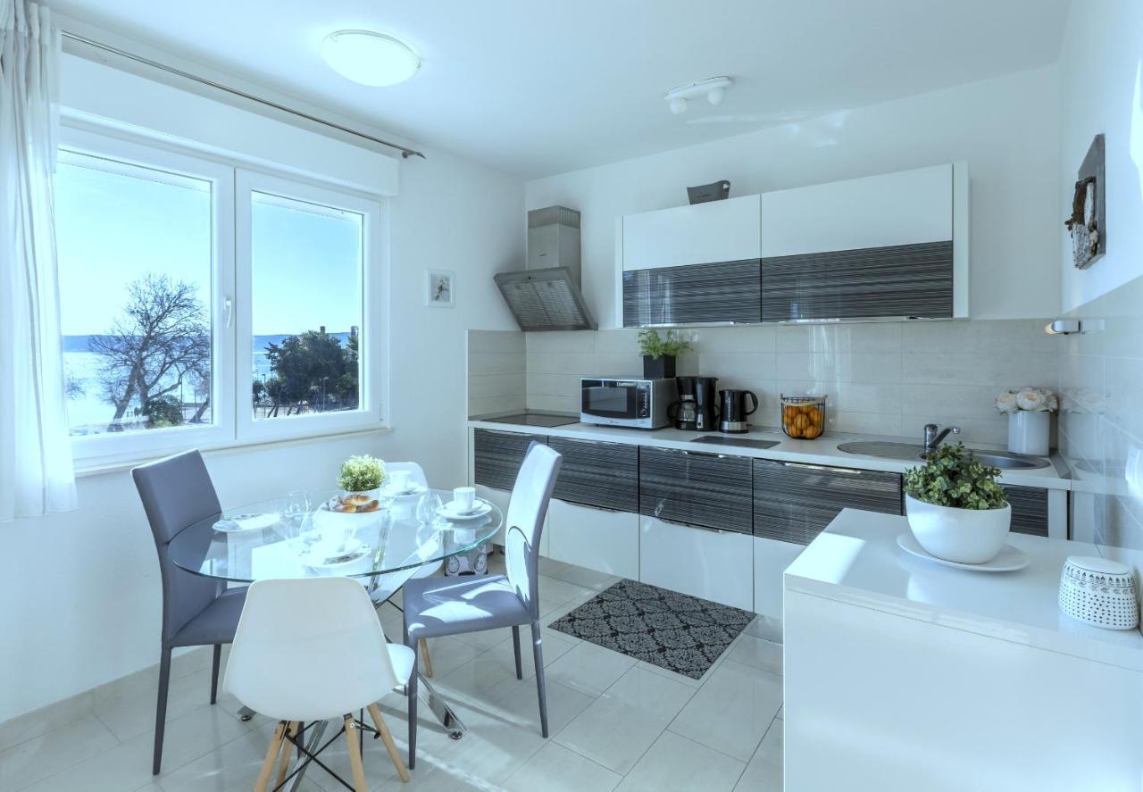 Kaštela Iris Beach Apartments מראה חיצוני תמונה