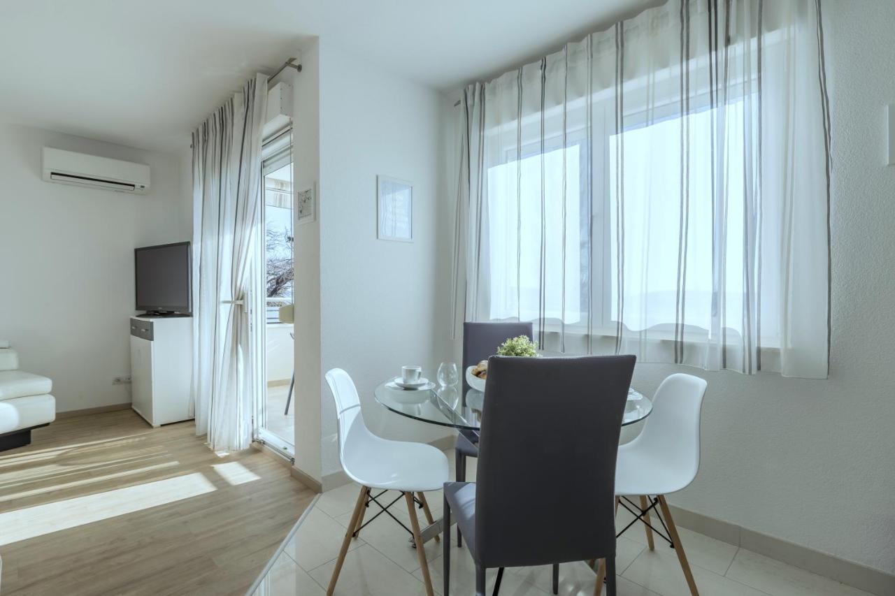 Kaštela Iris Beach Apartments מראה חיצוני תמונה